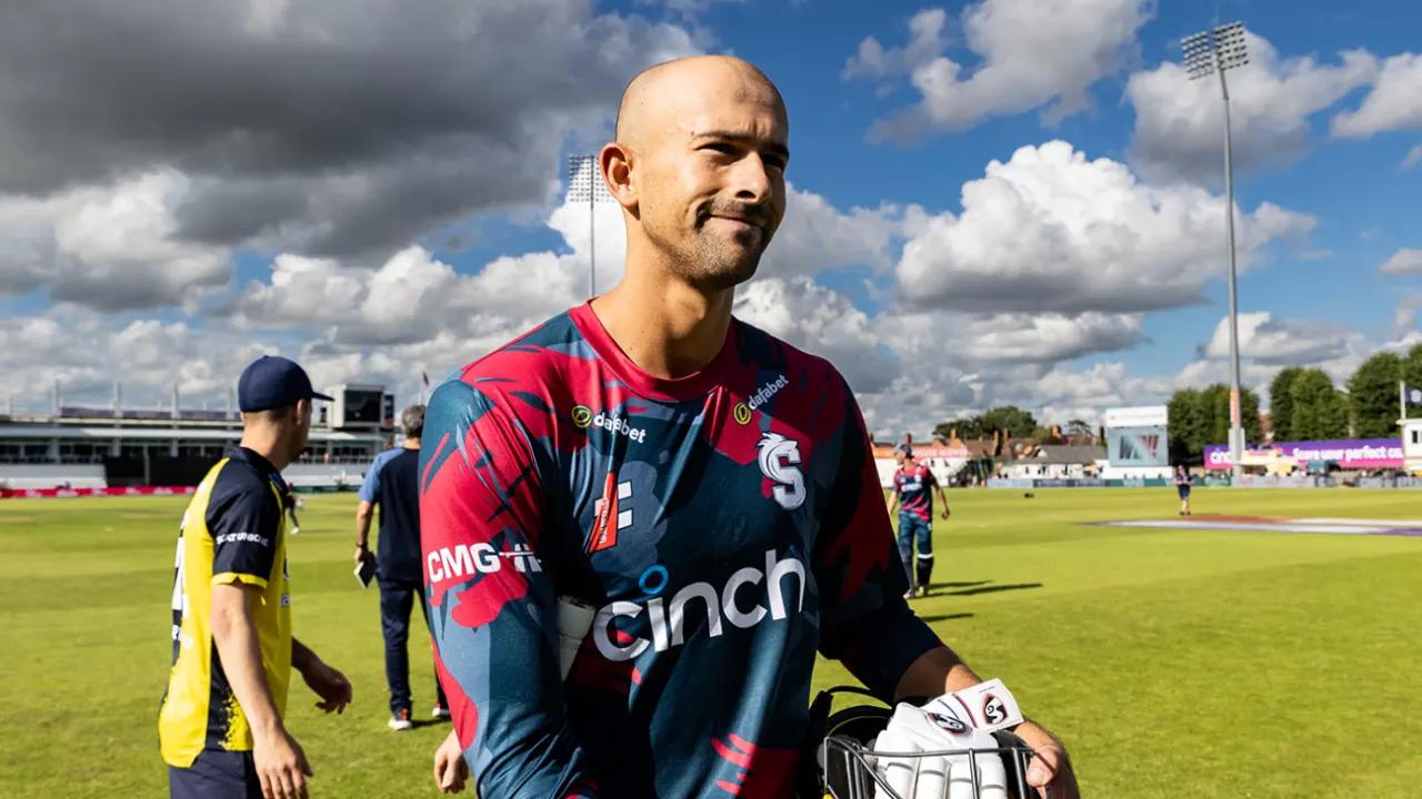 Ashton Agar returns to Northamptonshire for Blast quarter-finals