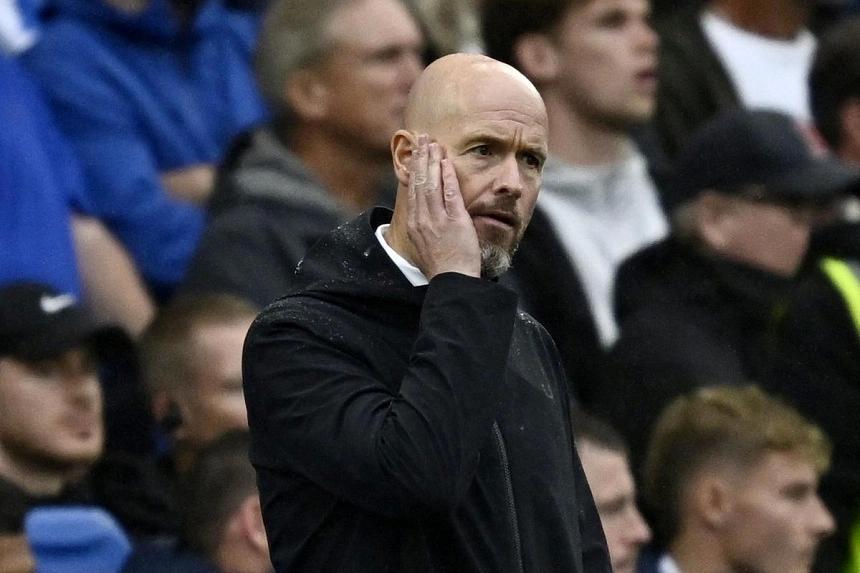 Ten Hag laments giving up yet another late goal