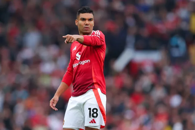 Alan Shearer describes watching 'average' Casemiro in Manchester United's loss to Liverpool as 'difficult'