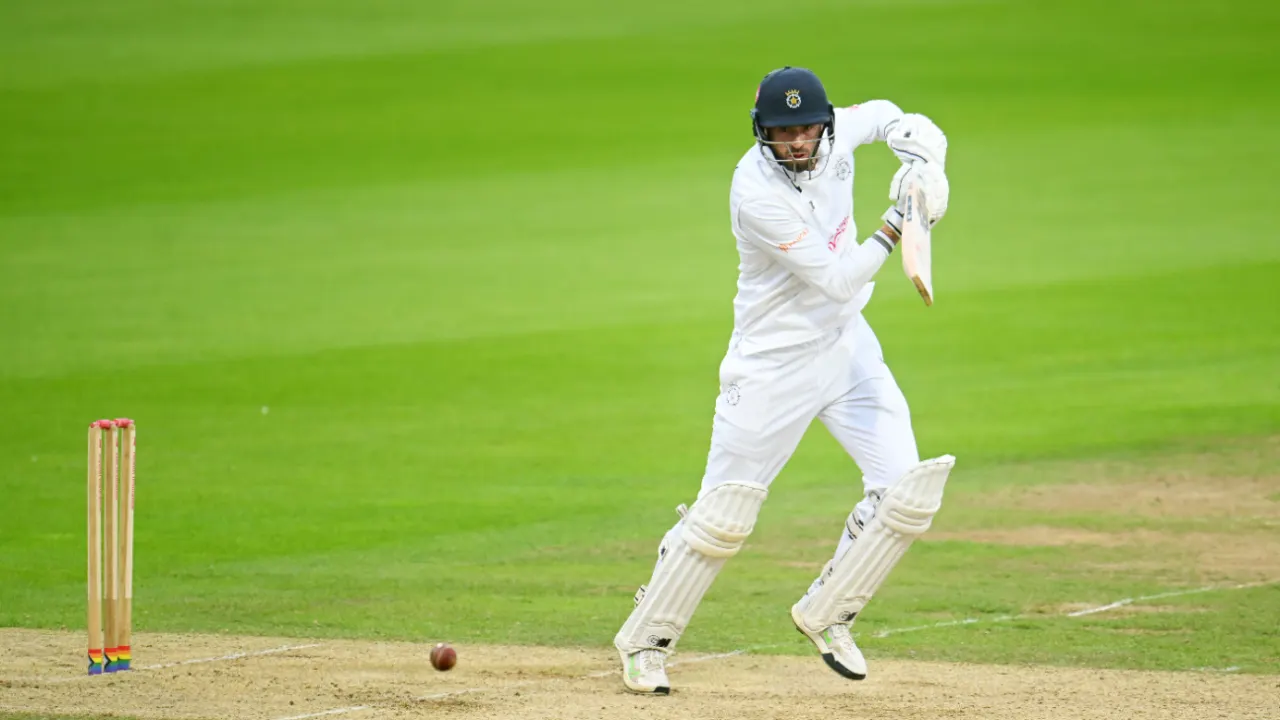 Hampshire secures second-place finish with standout performances from Kyle Abbott and James Vince