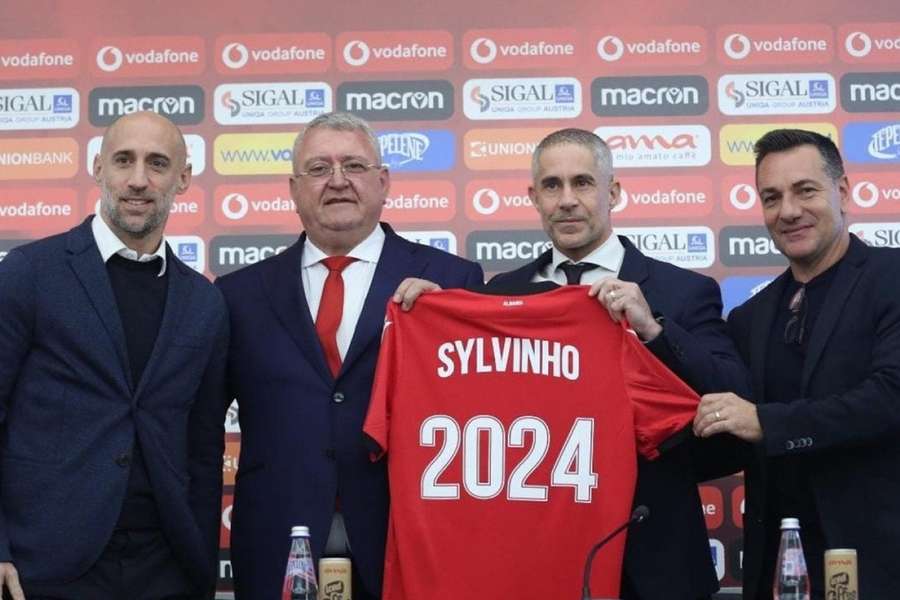 Sylvinho's Agent Exclusively Reveals: Albania is the Perfect Opportunity at the Perfect Time - Get Ready for What's Next!