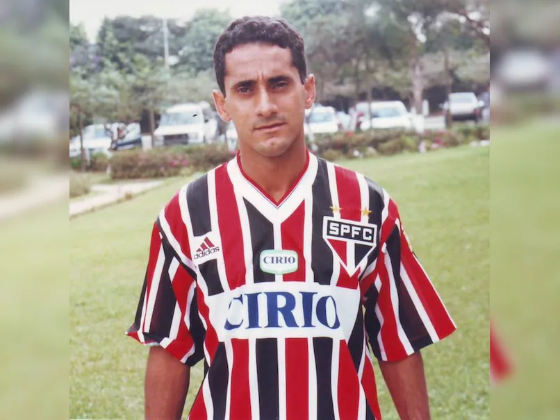 Brazilian football suffers loss with passing of ex-defender Ze Carlos at 56