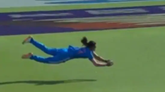 Spectacular catch by Radha Yadav leaves commentators in awe, crowd erupts in cheers during IND vs NZ 2nd ODI